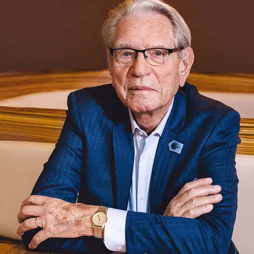 Módní značka Pánské obleky BANDI obléká – Vadim Petrov