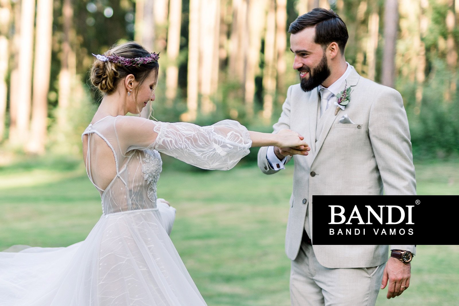 Majitel módní značky Pánské obleky BANDI Andrej Bandi Vámoš odměnil částkou 100.000 Kč za nejlepší svatební snímek v roce 2020 manžele Zouharovy