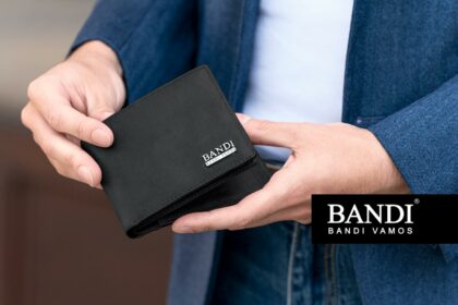 Elegantní peněženka TONNI Nero je dokonalým dárkem, který potěší všechny muže