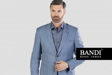 Světle modré volnočasové sako BANDI se vzorovanou košilí