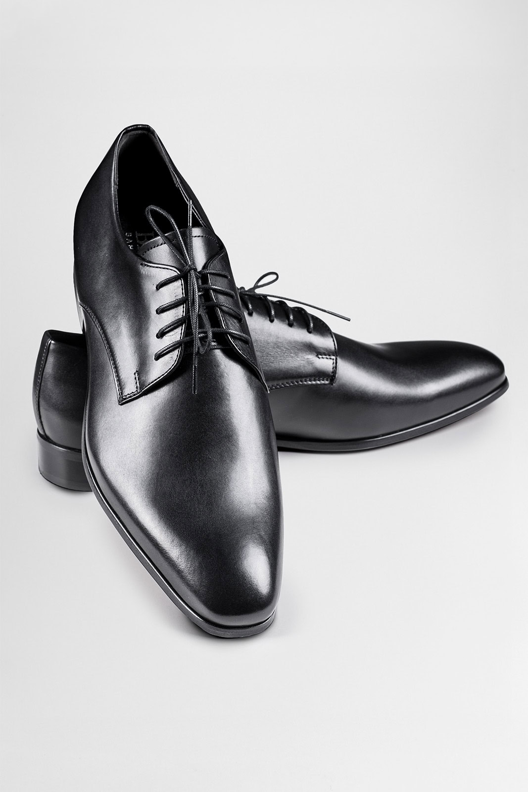 Jak nosit společenskou obuv