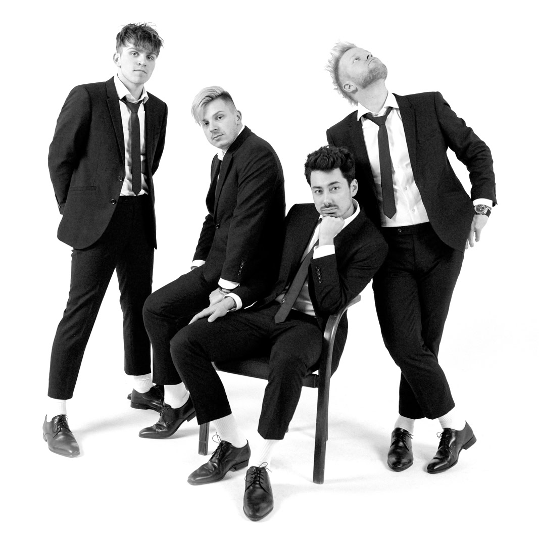 Členy hudební skupiny Mirai oblékla značka BANDI